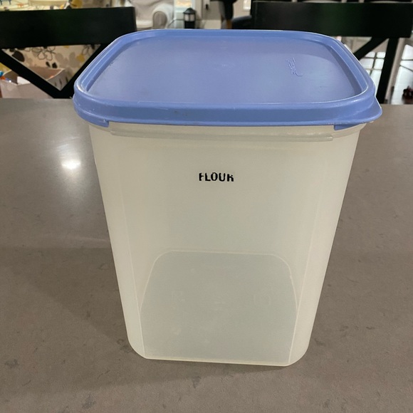 Tupperware Kitchen Vintage Flour Tupperware Container Poshmark